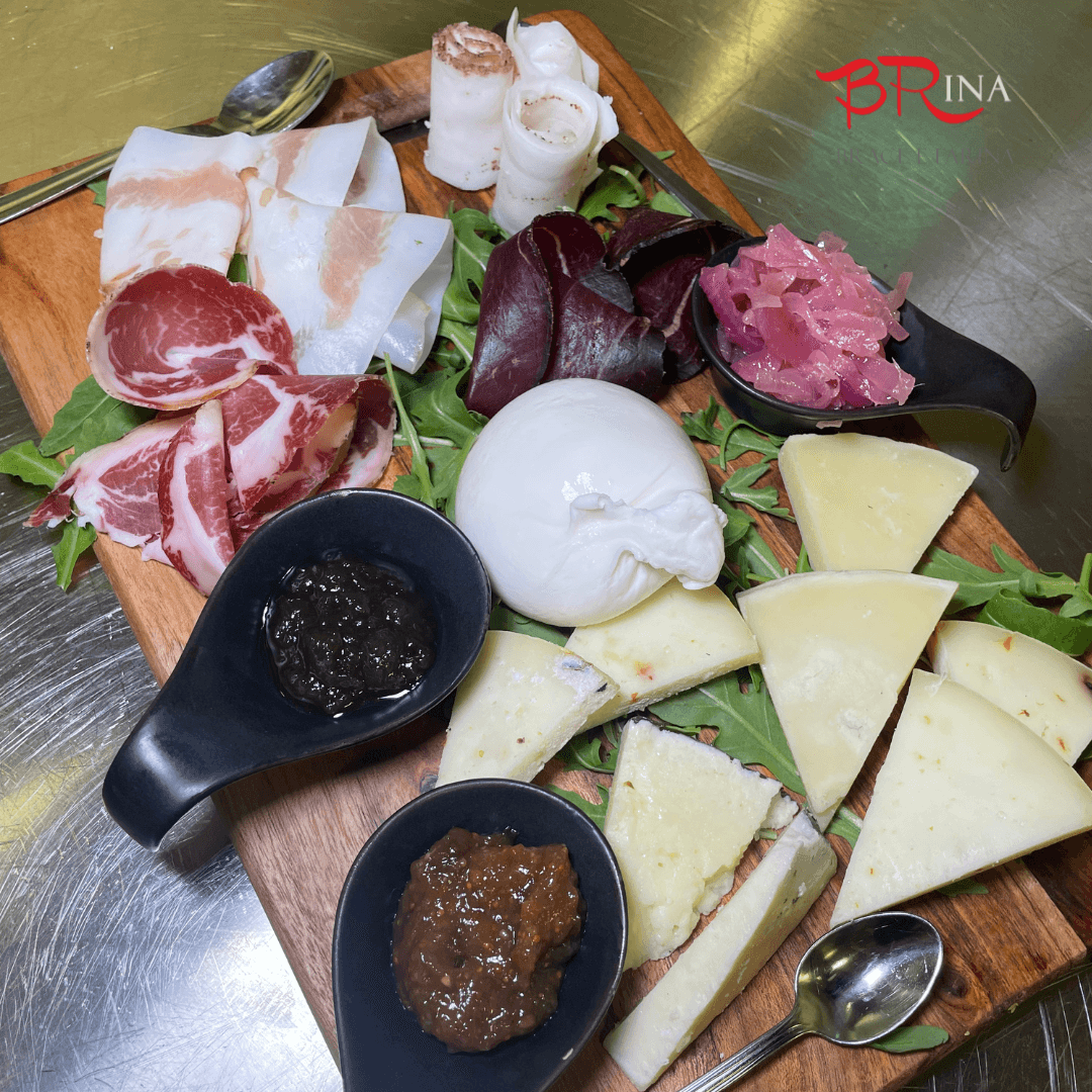 Tabla de embutidos y quesos